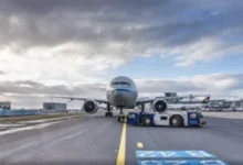 Can I change my flight on Expedia?