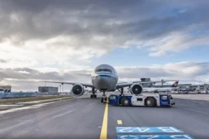 Can I change my flight on Expedia?