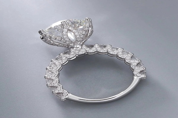 Moissanite Diamond Engagement Rings