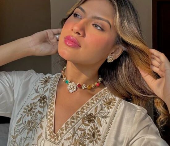Jadau Kundan Necklace
